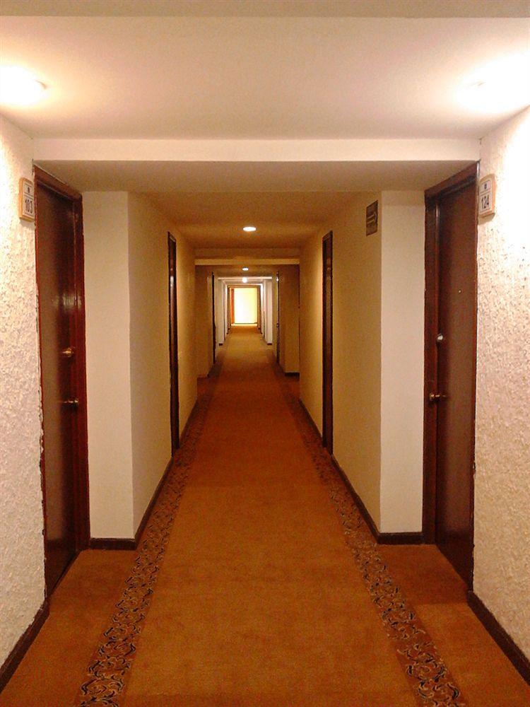 Hotel Las Pergolas Гуадалахара Екстериор снимка